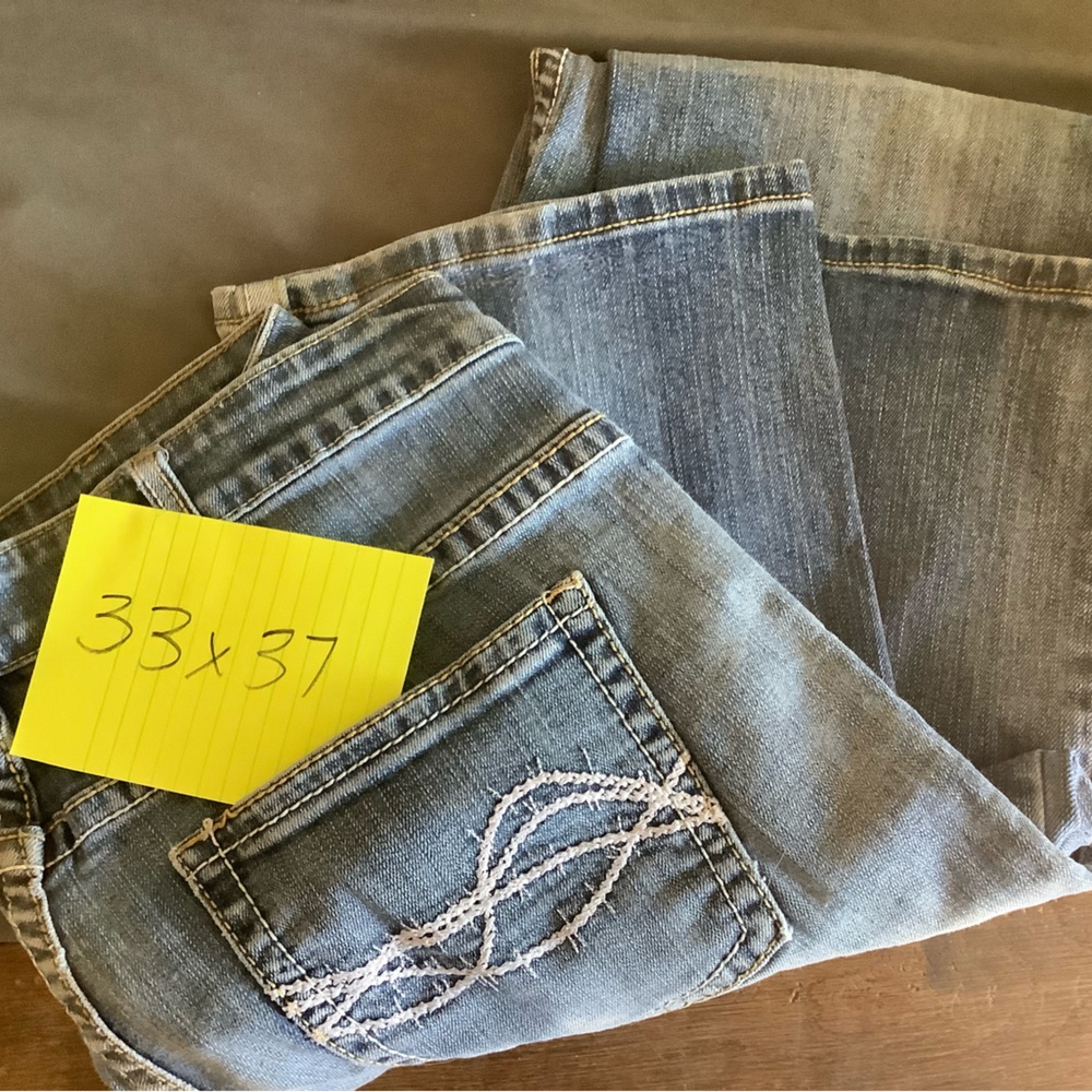 Cowgirl. Tuff Jean 33x37